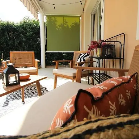 Cosy Entre Vignes Et Garrigue Avec Piscine *